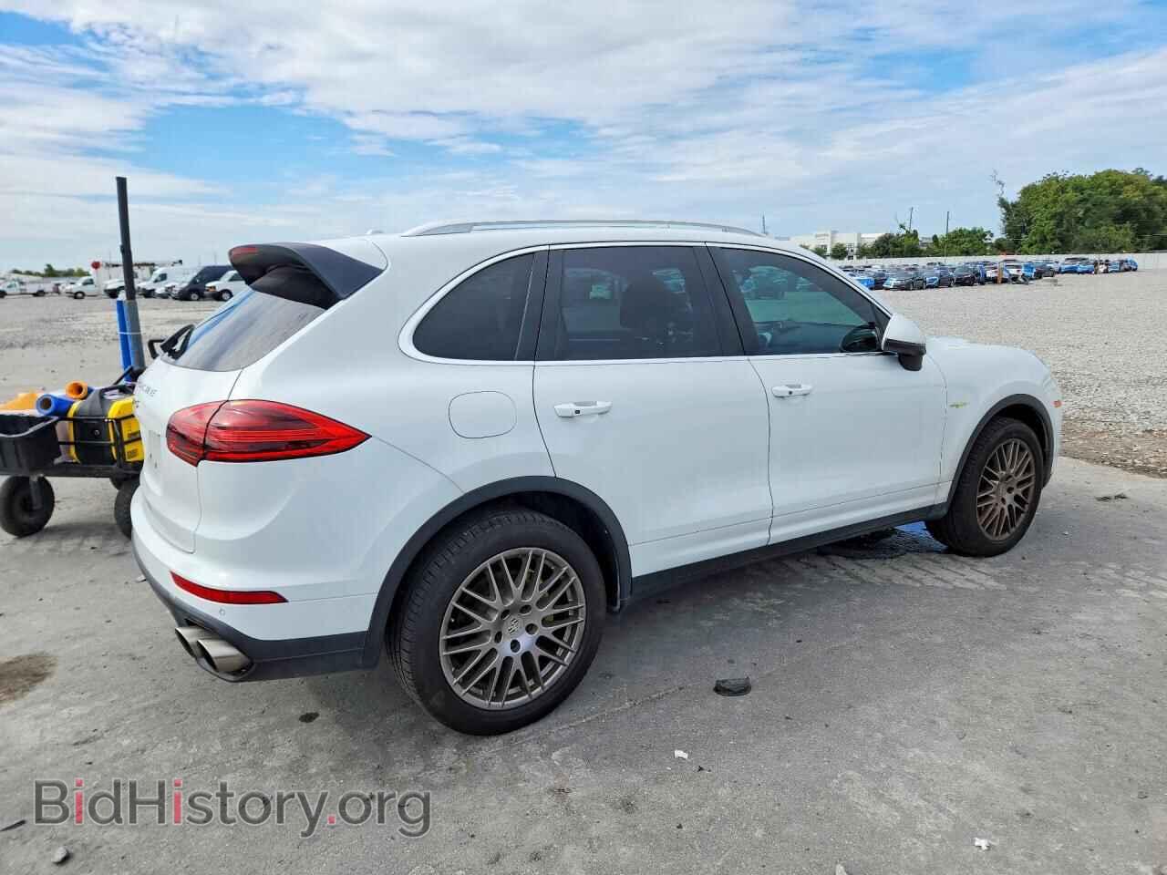 2016 PORSCHE CAYENNE - VIN: WP1AE2A23GLA17559 - Photo 3