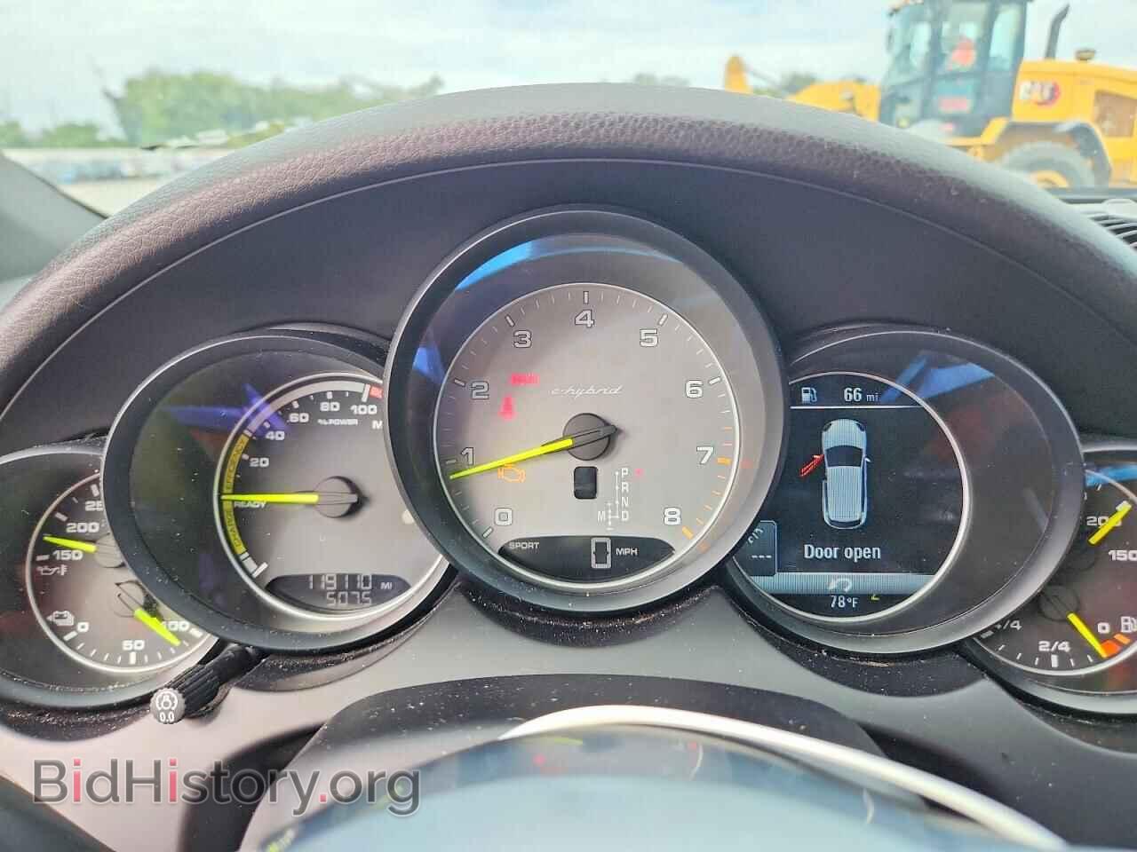 2016 PORSCHE CAYENNE - VIN: WP1AE2A23GLA17559 - Photo 9