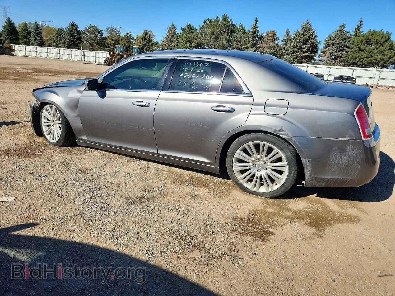 2012 Chrysler 300 (VIN 2C3CCACG6CH273693) — фото 2 из 12
