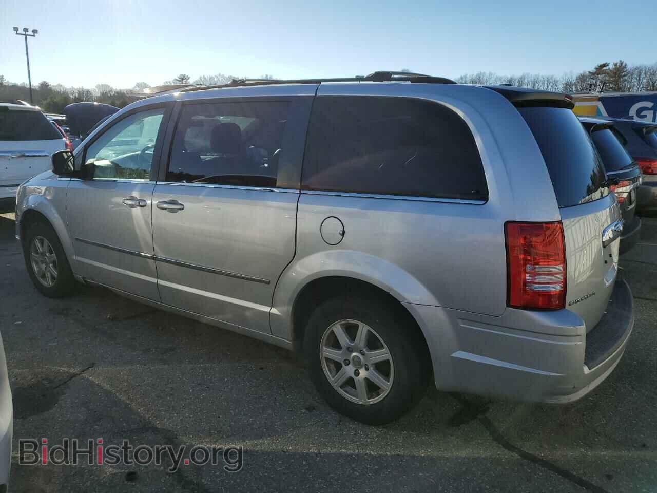 2010 CHRYSLER MINIVAN - VIN: 2A4RR8D10AR357369 - Фото 2