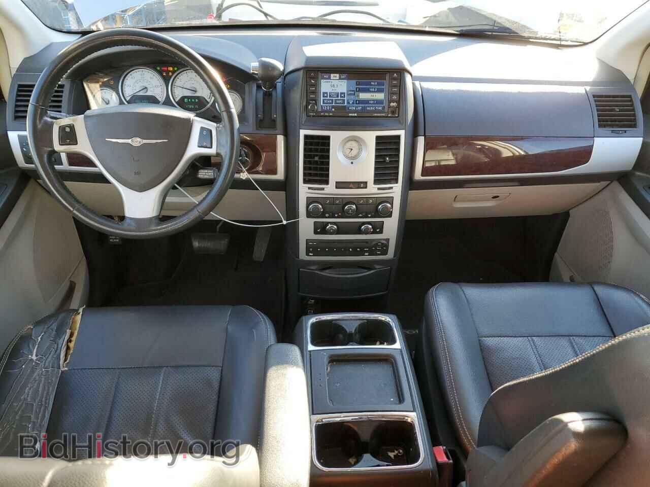 2010 CHRYSLER MINIVAN - VIN: 2A4RR8D10AR357369 - Фото 8