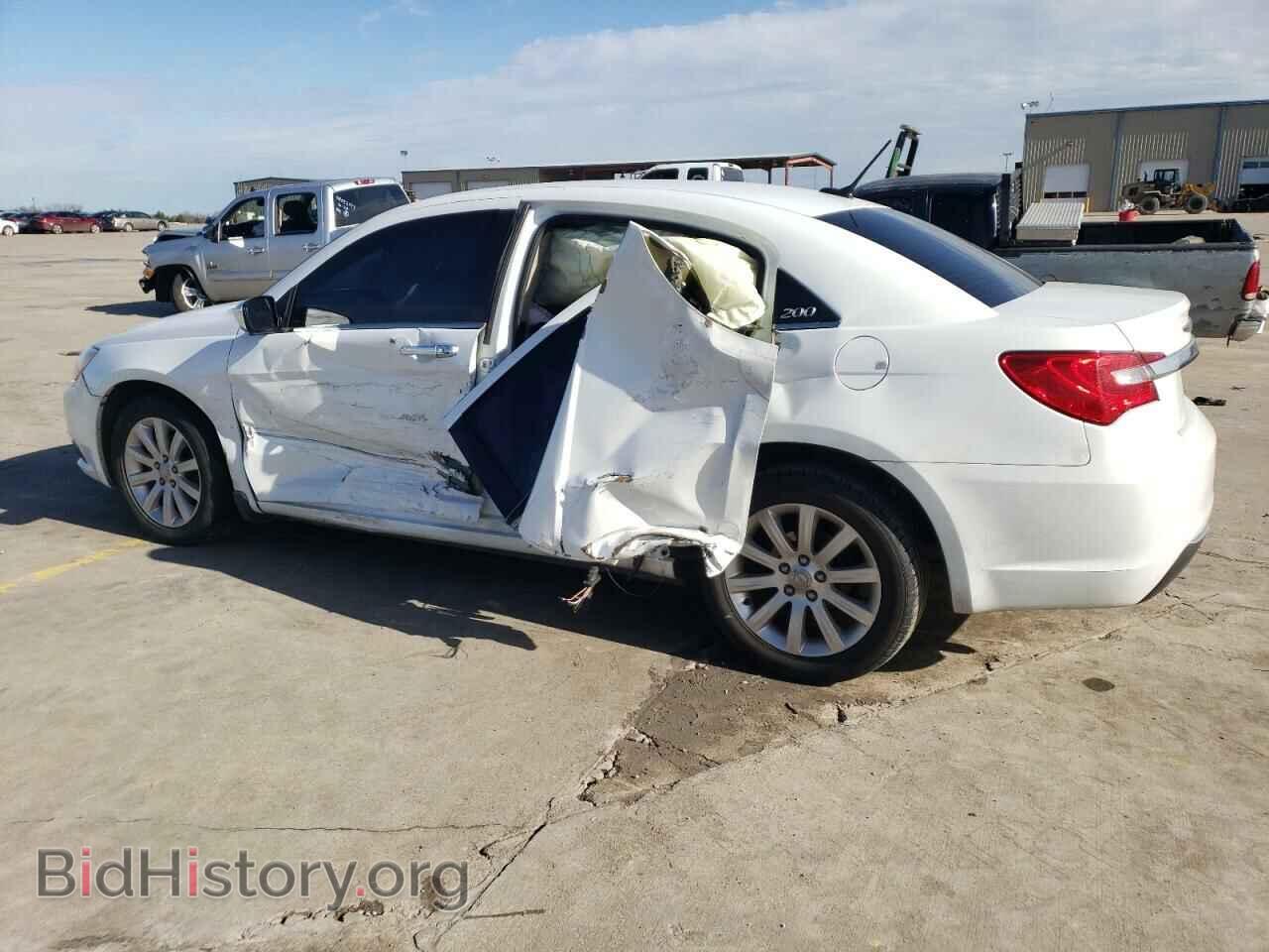 2013 CHRYSLER 200 - VIN: 1C3CCBCG8DN546518 - Фото 2
