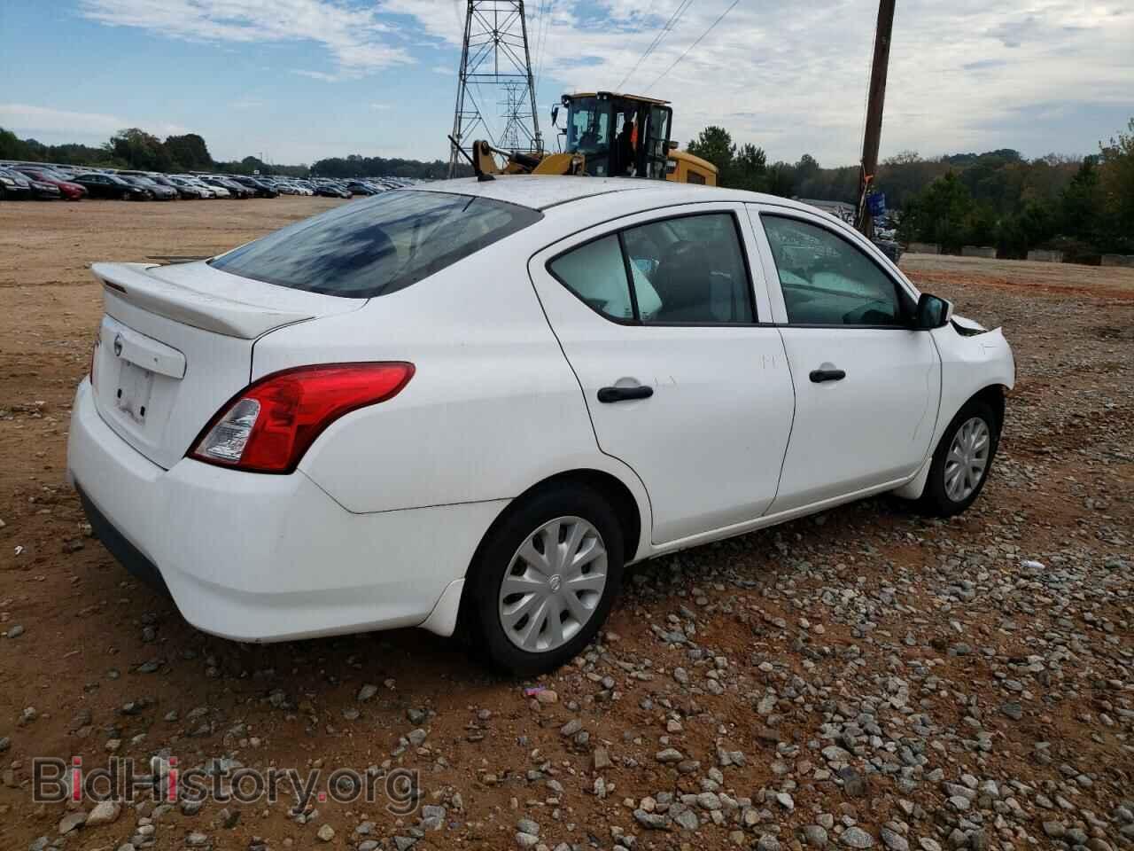 2017 NISSAN VERSA - VIN: 3N1CN7AP3HL902209 - Фото 3
