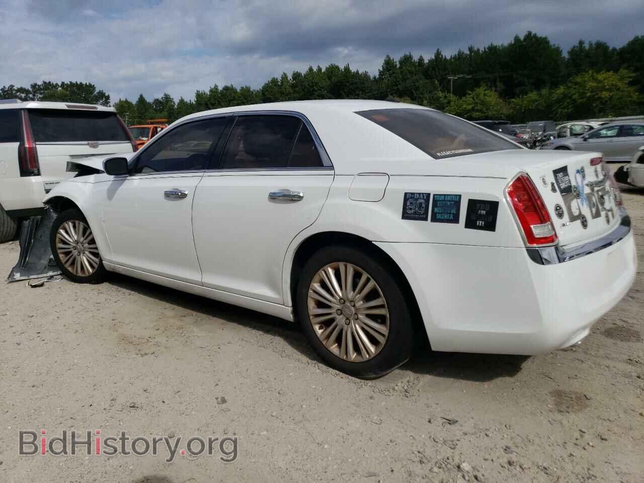 2014 CHRYSLER 300 - VIN: 2C3CCARGXEH151073 - Фото 2
