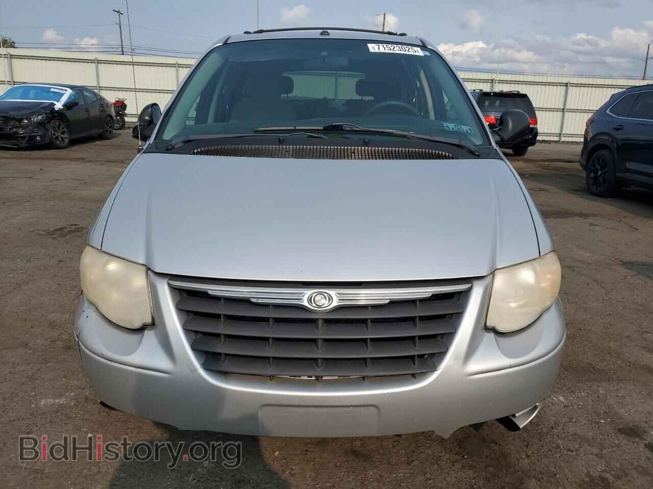 2006 CHRYSLER MINIVAN - VIN: 2A8GP54LX6R828107 - Фото 5