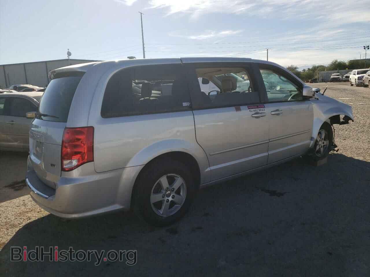 2011 DODGE CARAVAN - VIN: 2D4RN3DG2BR671926 - Фото 3