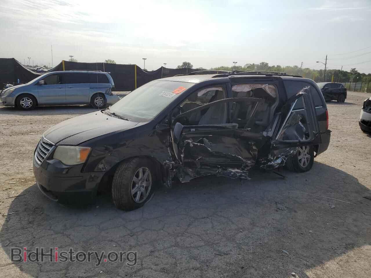Photo 2A4RR8DX2AR374341 - CHRYSLER MINIVAN 2010