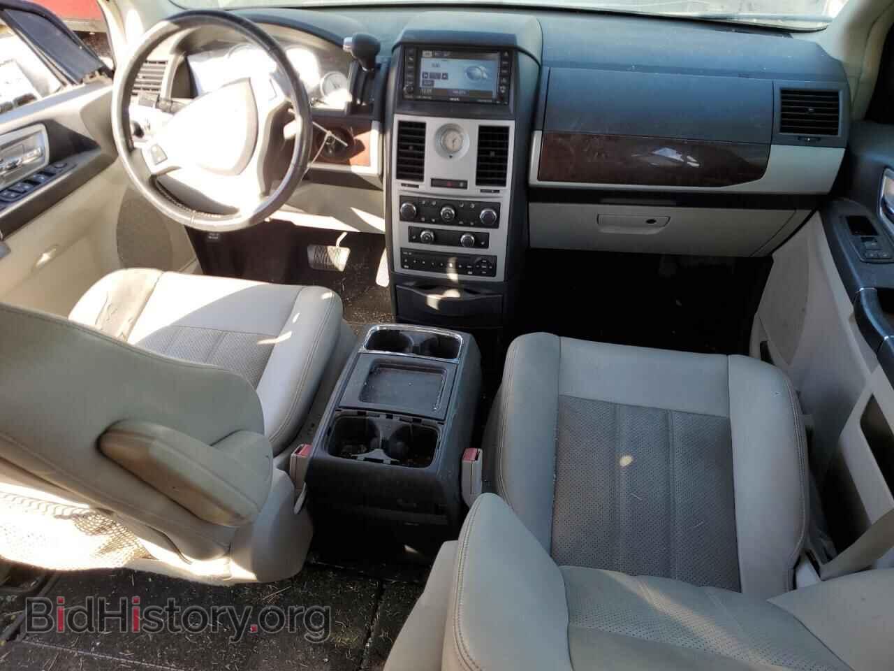 2010 CHRYSLER MINIVAN - VIN: 2A4RR8DX2AR374341 - Photo 8