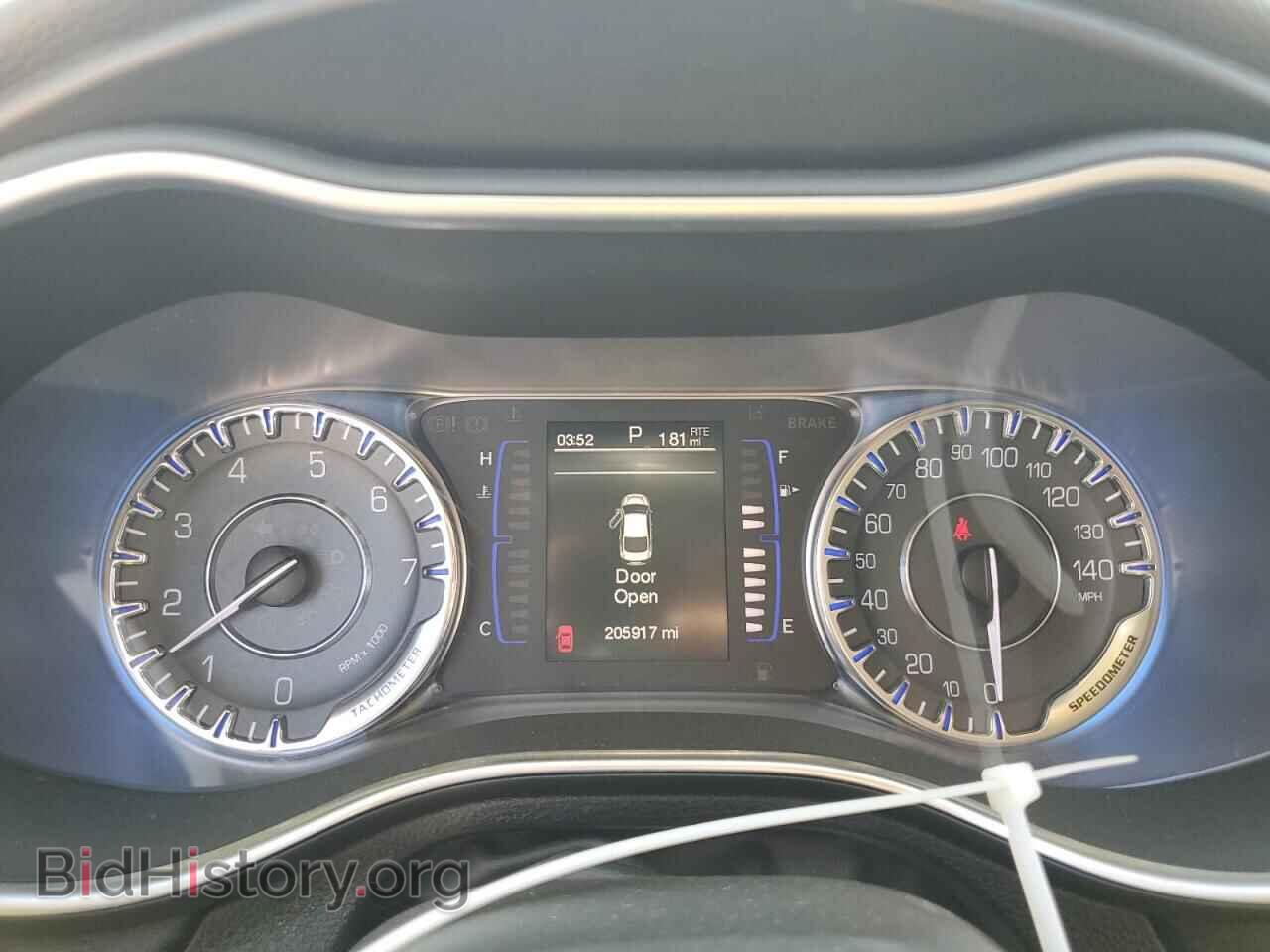 2015 CHRYSLER 200 - VIN: 1C3CCCAB4FN654568 - Фото 9