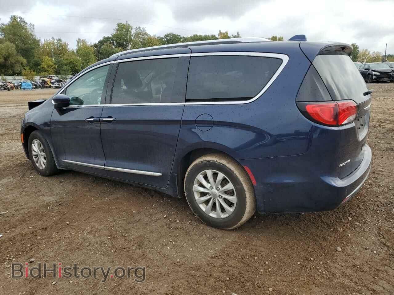 2018 CHRYSLER PACIFICA - VIN: 2C4RC1BG3JR158080 - Фото 2