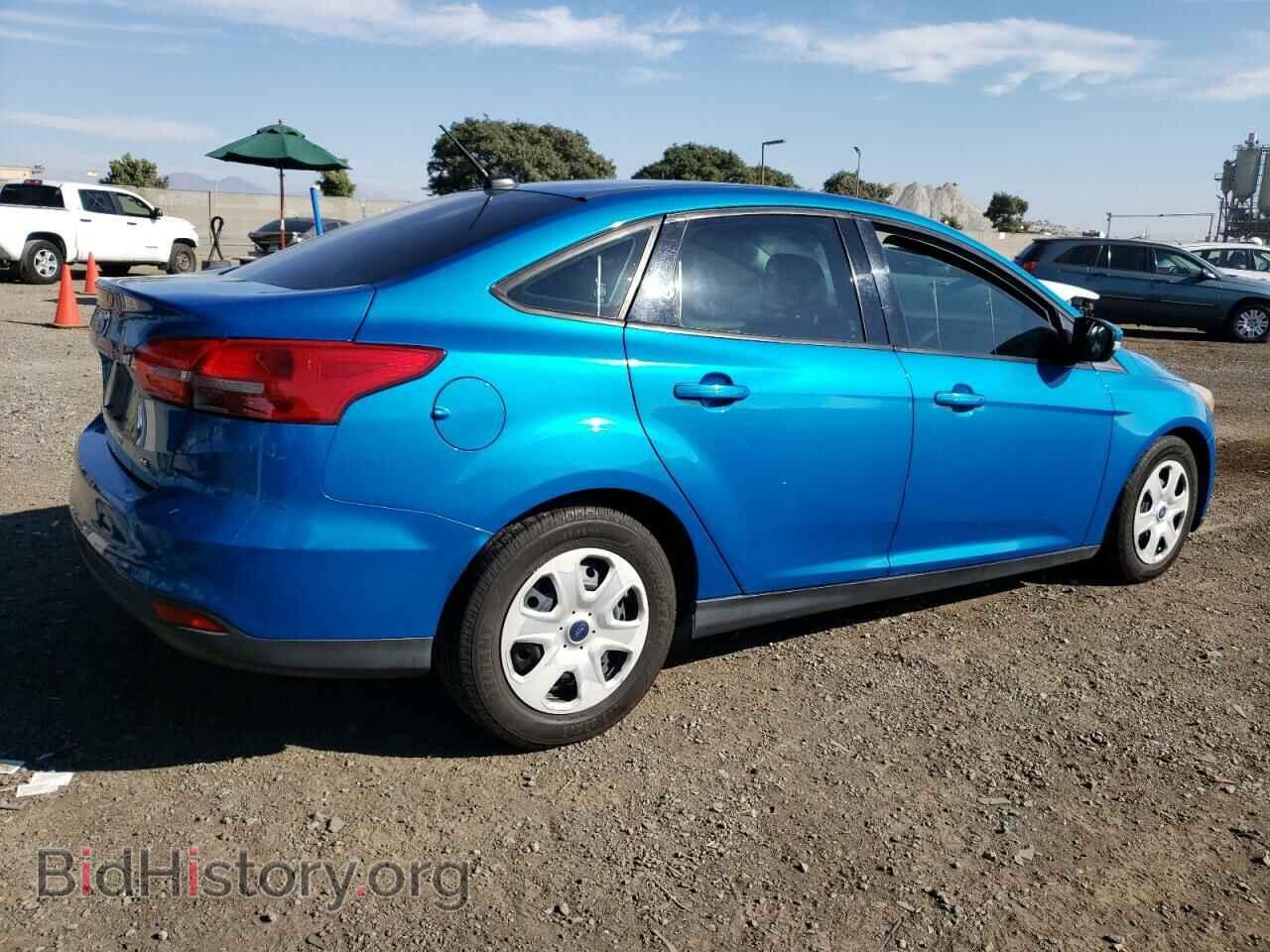 2017 FORD FOCUS - VIN: 1FADP3F21HL211182 - Photo 3