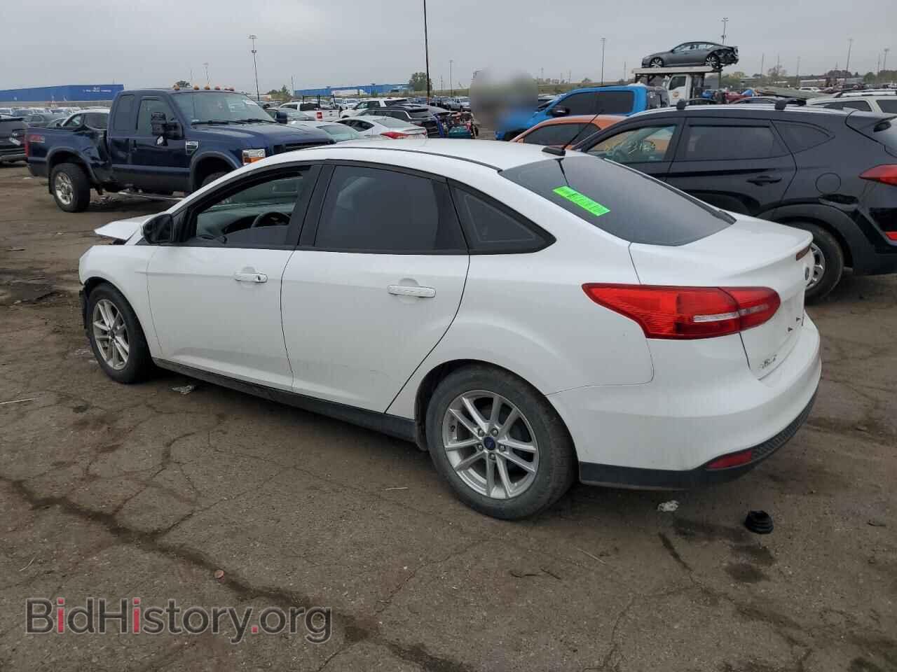 2016 FORD FOCUS - VIN: 1FADP3F2XGL390465 - Фото 2