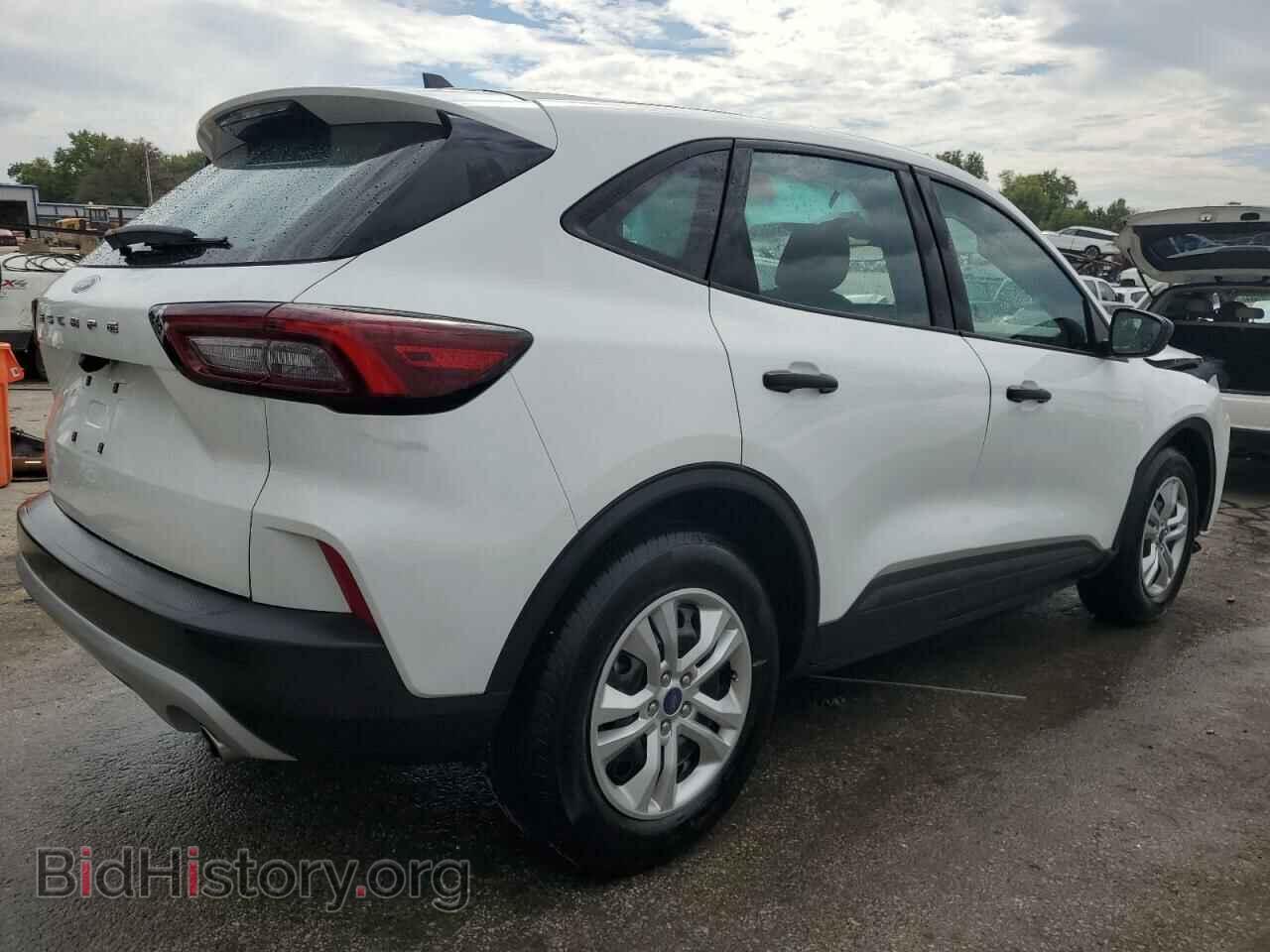2023 FORD ESCAPE - VIN: 1FMCU0FNXPUB01369 - Фото 3