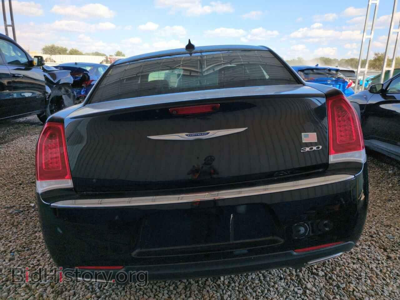 2019 CHRYSLER 300 - VIN: 2C3CCAEG8KH585798 - Фото 6