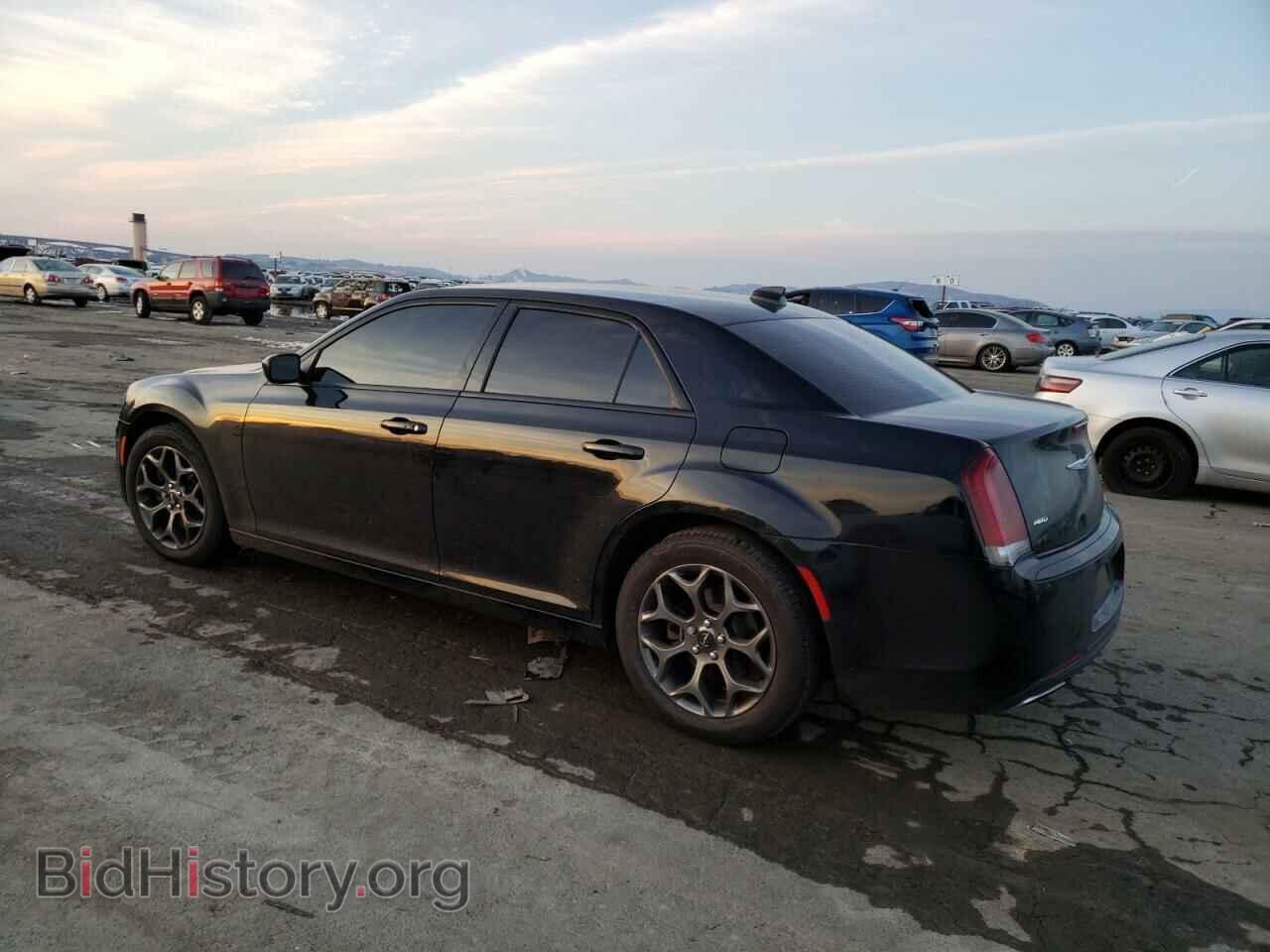 2017 CHRYSLER 300 - VIN: 2C3CCAGG0HH584585 - Фото 2