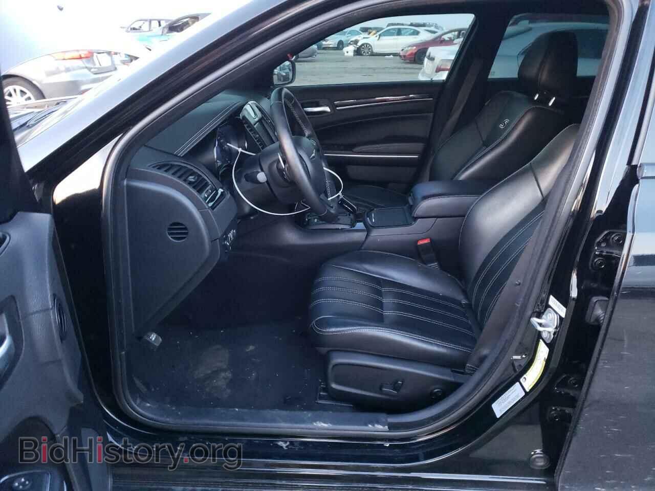 2017 CHRYSLER 300 - VIN: 2C3CCAGG0HH584585 - Фото 7