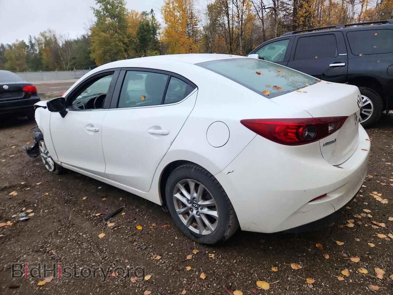 2018 MAZDA 3 - VIN: 3MZBN1V76JM275910 - Photo 2
