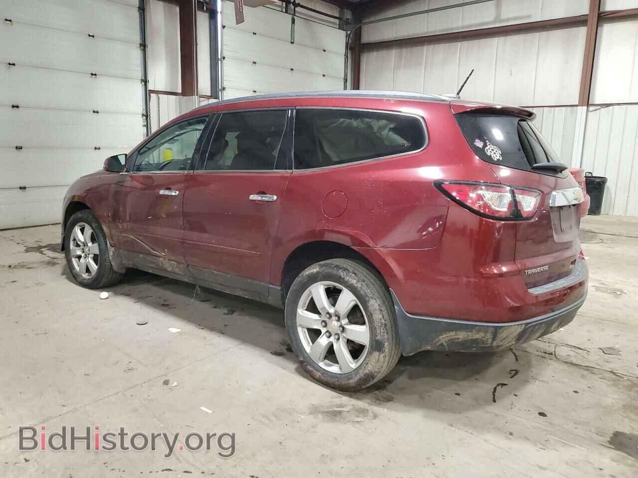 2017 CHEVROLET TRAVERSE - VIN: 1GNKRGKD3HJ242561 - Фото 2