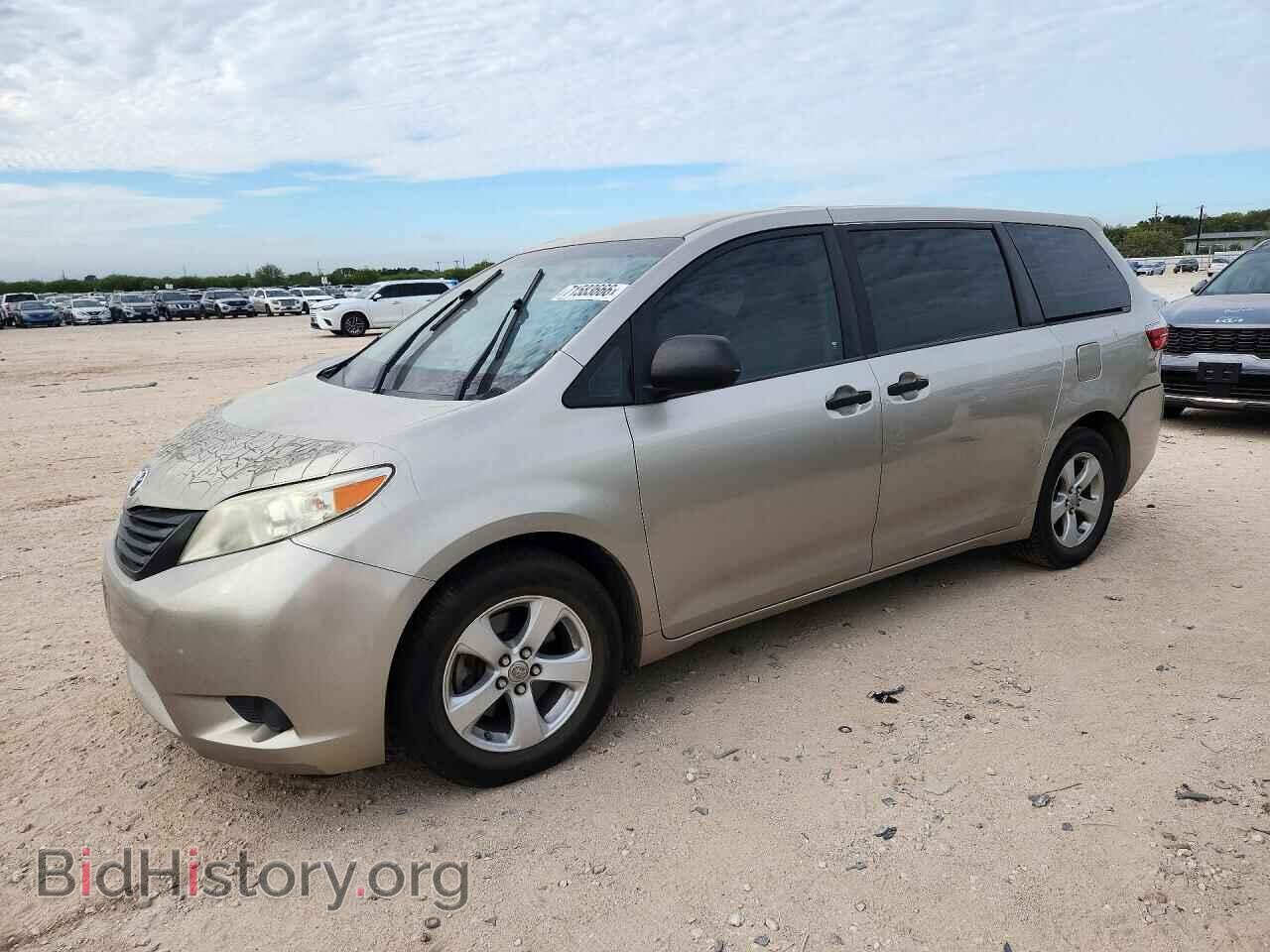 Фотография 5TDZZ3DC3HS884463 - TOYOTA SIENNA 2017