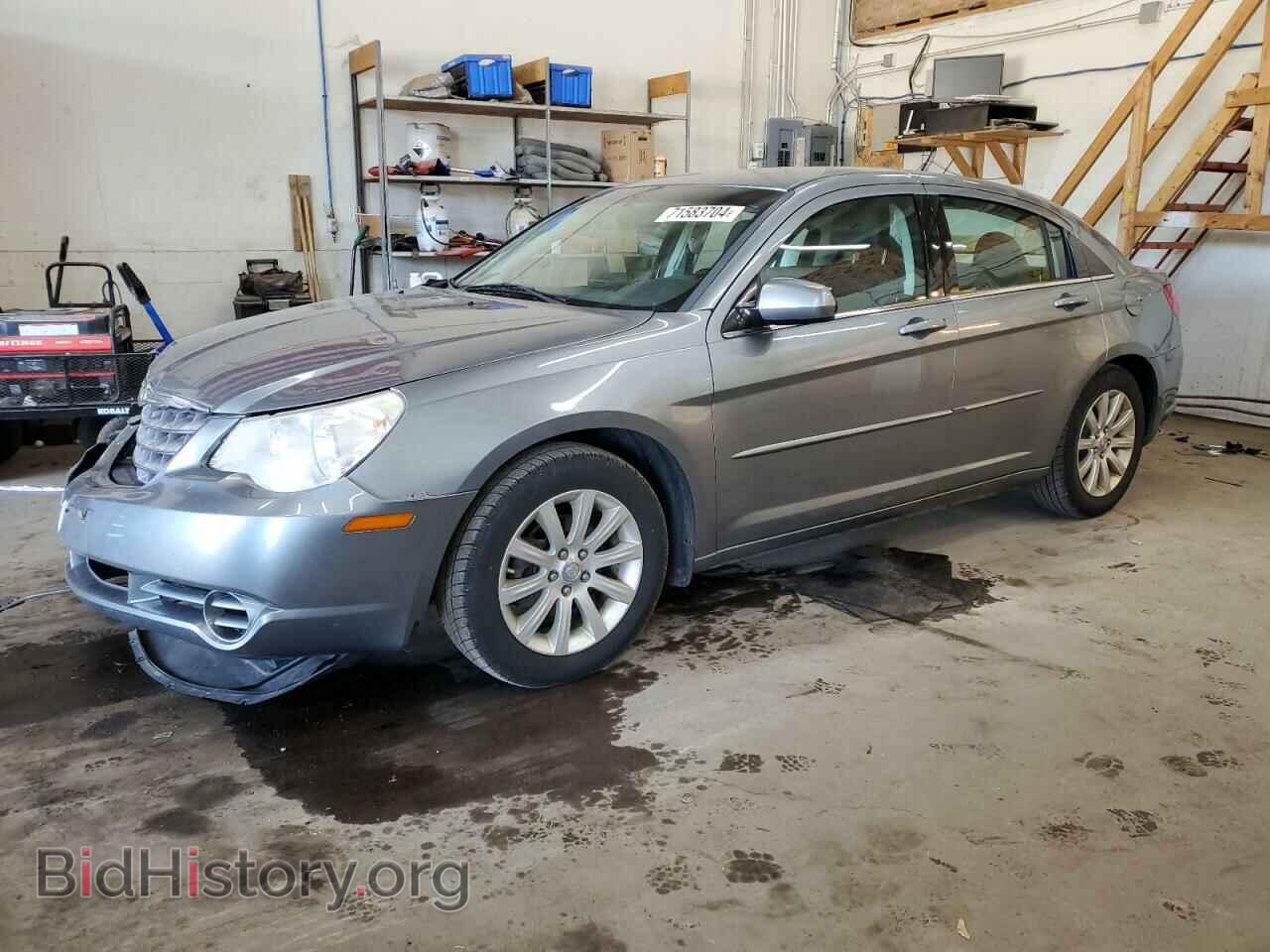Photo 1C3CC5FB1AN147785 - CHRYSLER SEBRING 2010