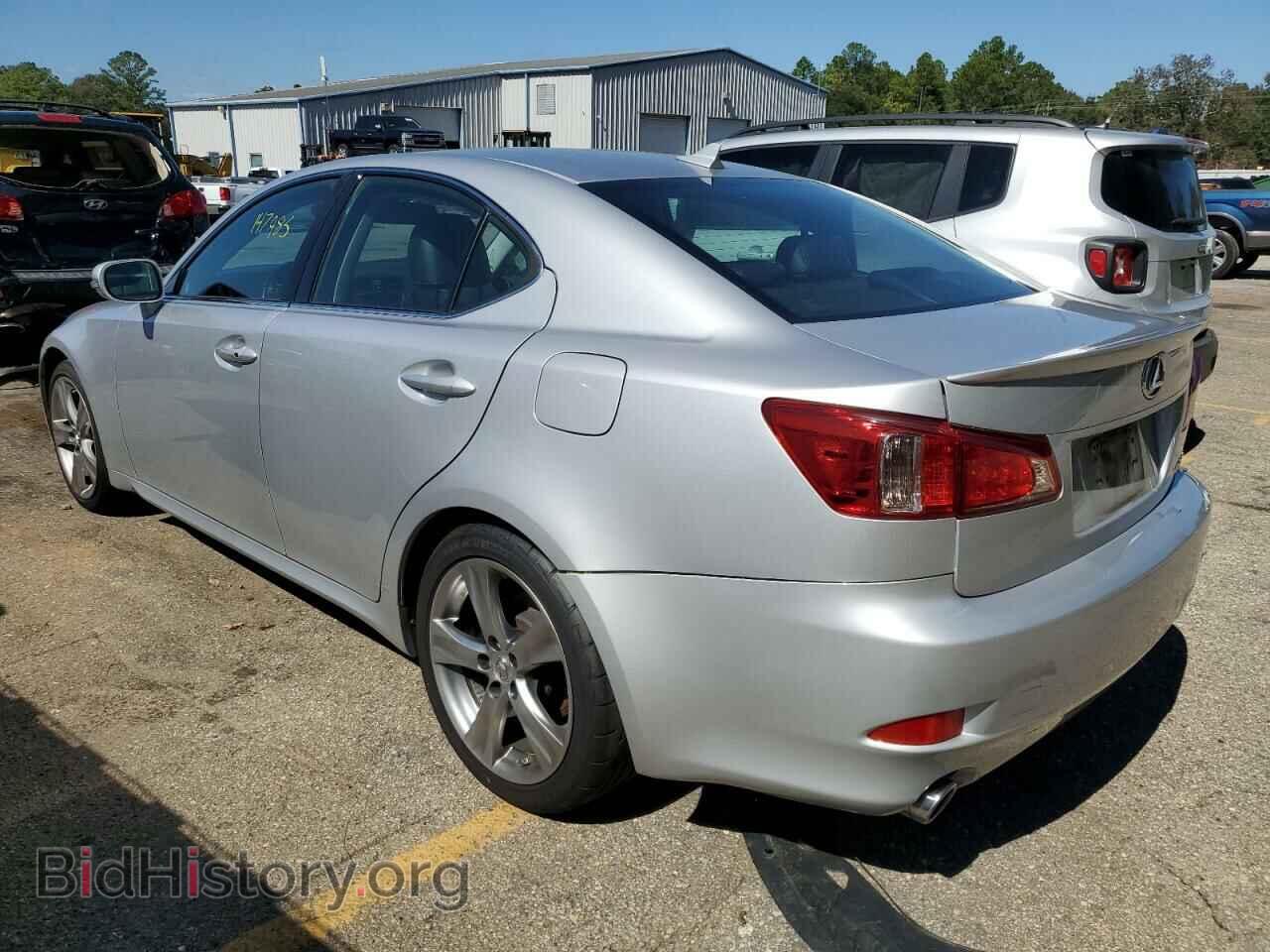2011 LEXUS IS - VIN: JTHBF5C20B5151524 - Photo 2