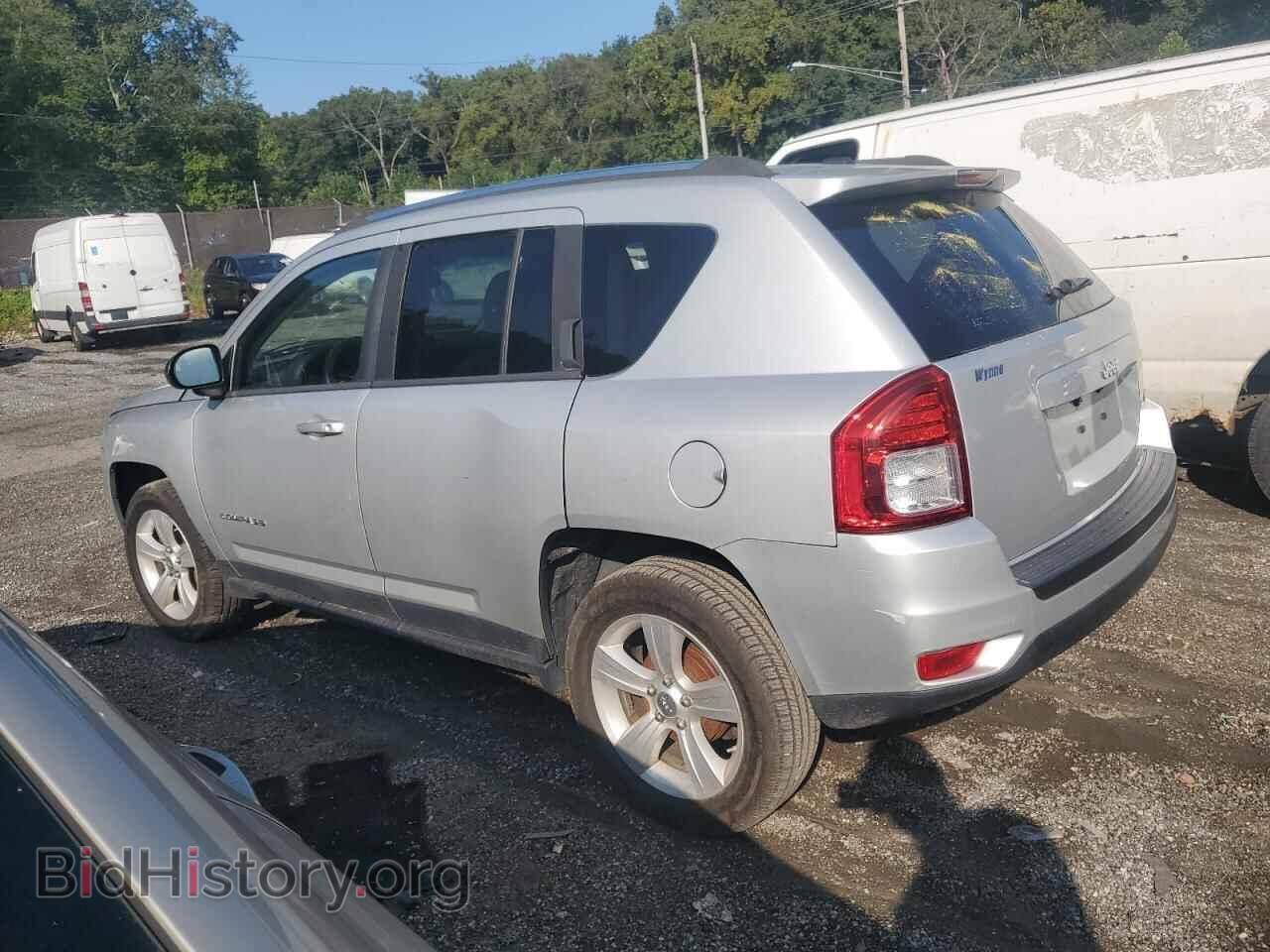 2012 JEEP COMPASS - VIN: 1C4NJCEB3CD543936 - Photo 2