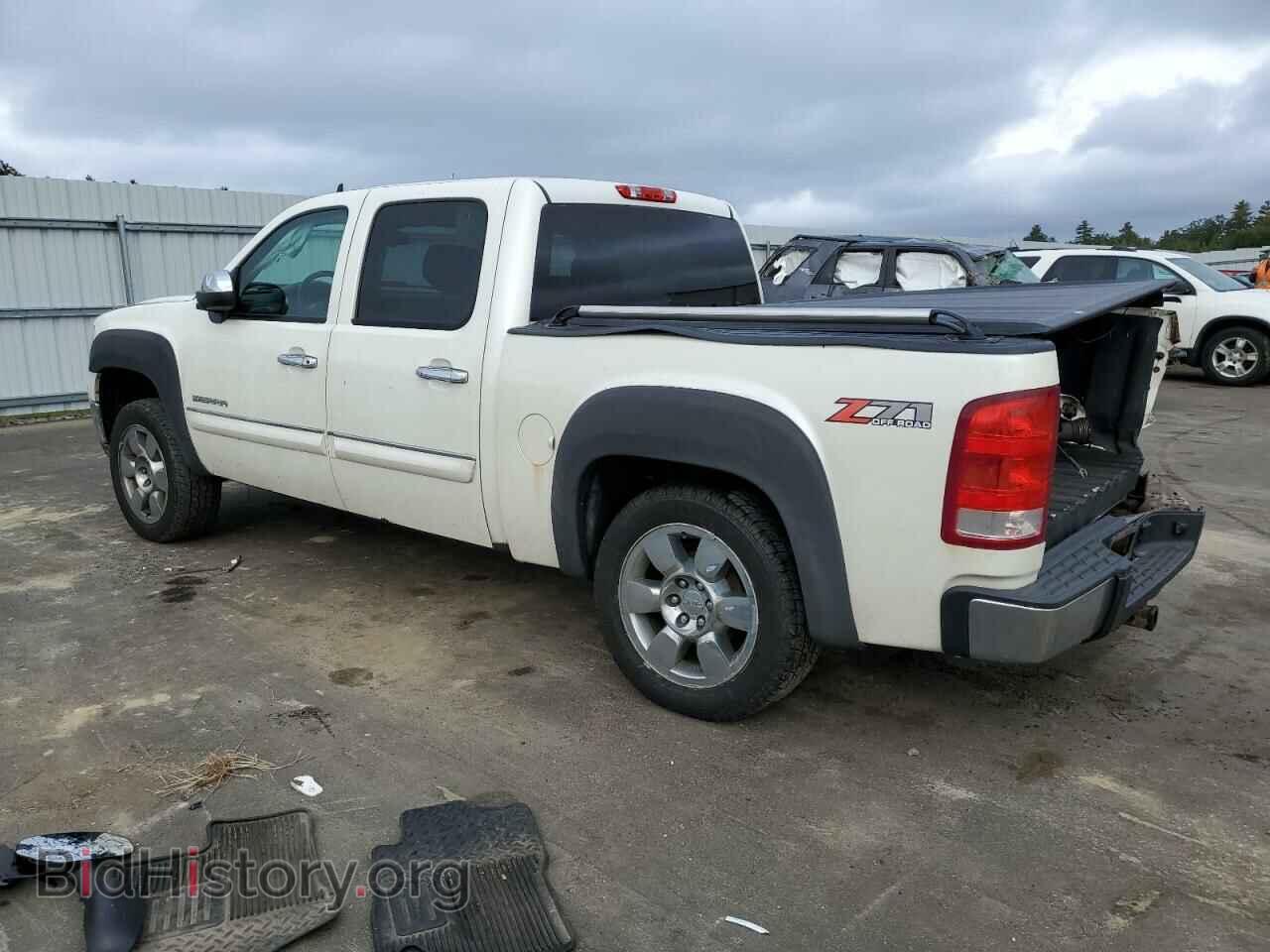 2011 GMC SIERRA - VIN: 3GTP2WE32BG323849 - Фото 2