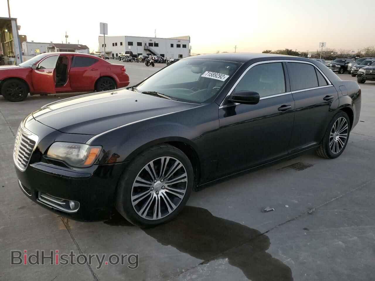 Фотография 2C3CCABG7CH253230 - CHRYSLER 300 2012