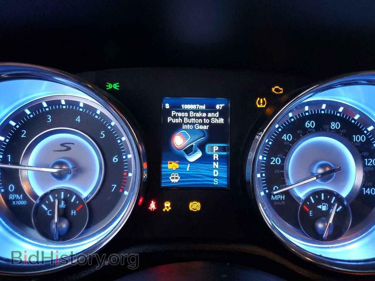 2012 CHRYSLER 300 - VIN: 2C3CCABG7CH253230 - Фото 9