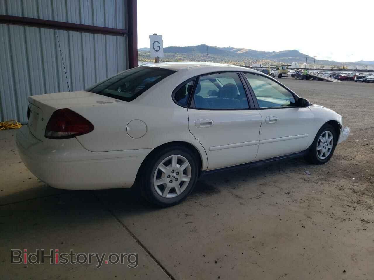 2005 FORD TAURUS - VIN: 1FAFP53275A288364 - Фото 3
