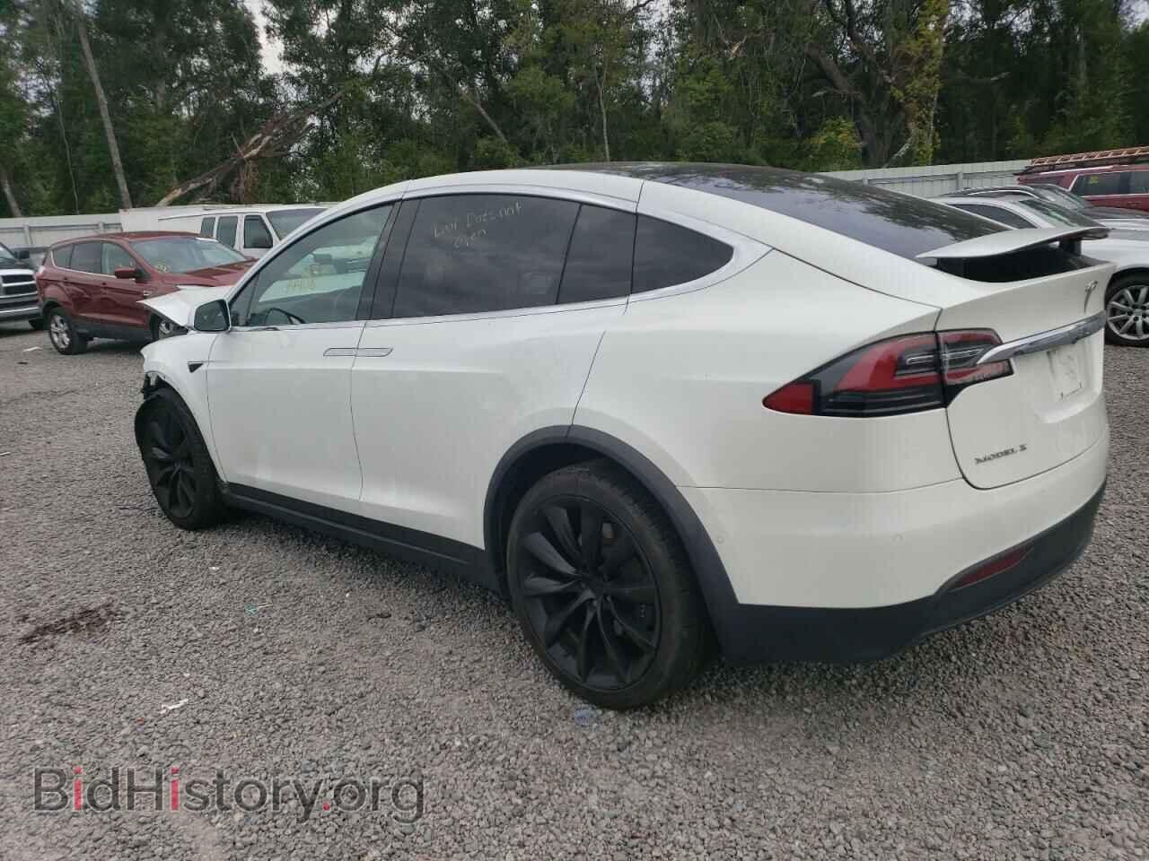 2017 TESLA MODEL X - VIN: 5YJXCDE27HF071118 - Photo 2