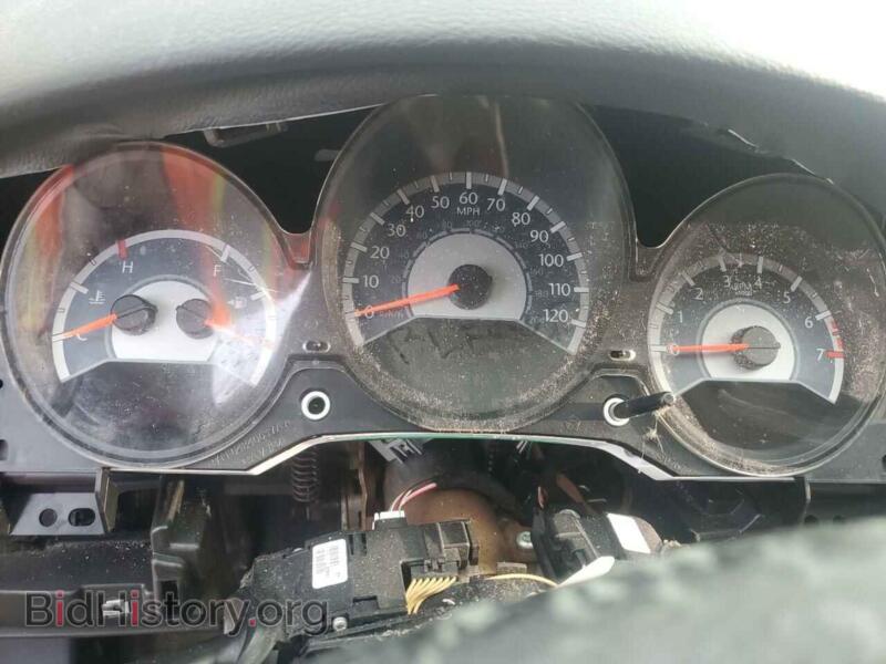 2013 Chrysler 200 (VIN 1C3CCBBB6DN570547) — photo 9 of 12