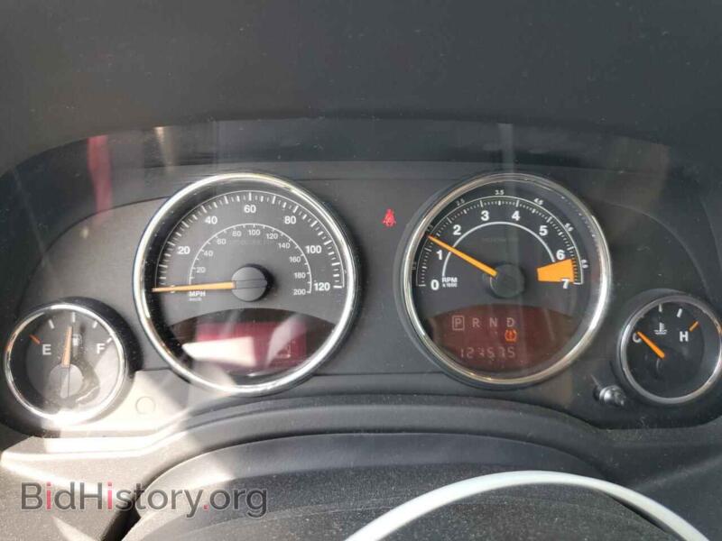 2014 Jeep COMPASS (VIN 1C4NJCCB3ED870407) — фото 9 из 13