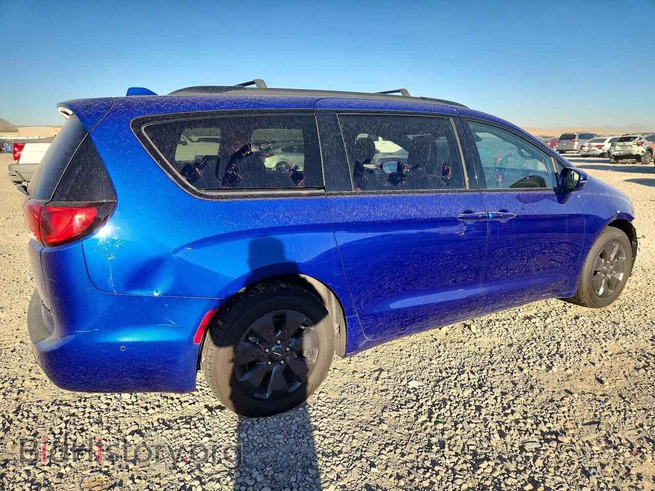 2020 CHRYSLER PACIFICA - VIN: 2C4RC1N70LR287800 - Photo 3