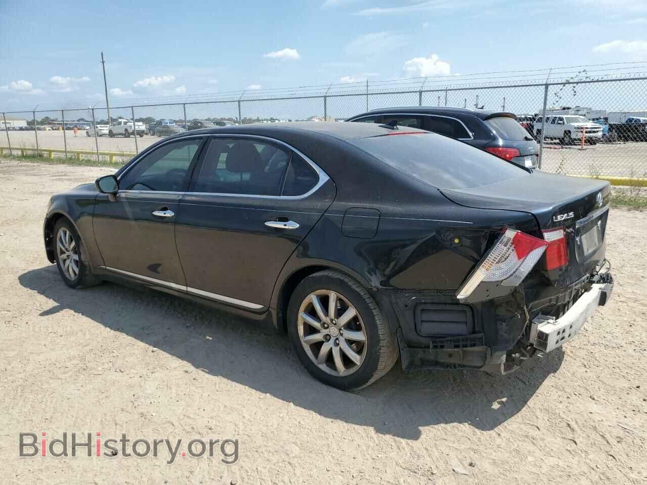 2007 LEXUS LS460 - VIN: JTHGL46F975016430 - Photo 2