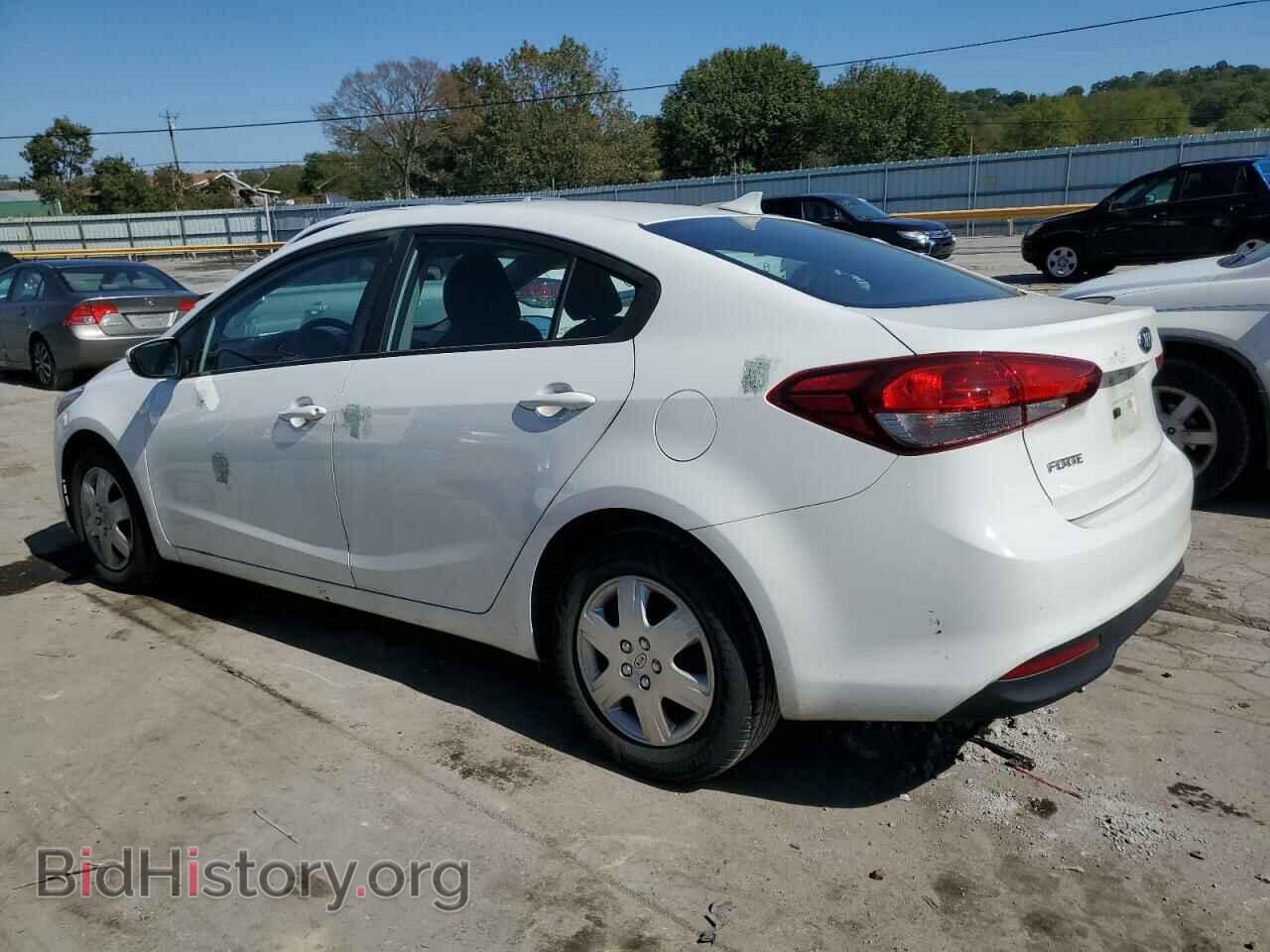 2017 KIA FORTE - VIN: 3KPFK4A73HE065533 - Фото 2