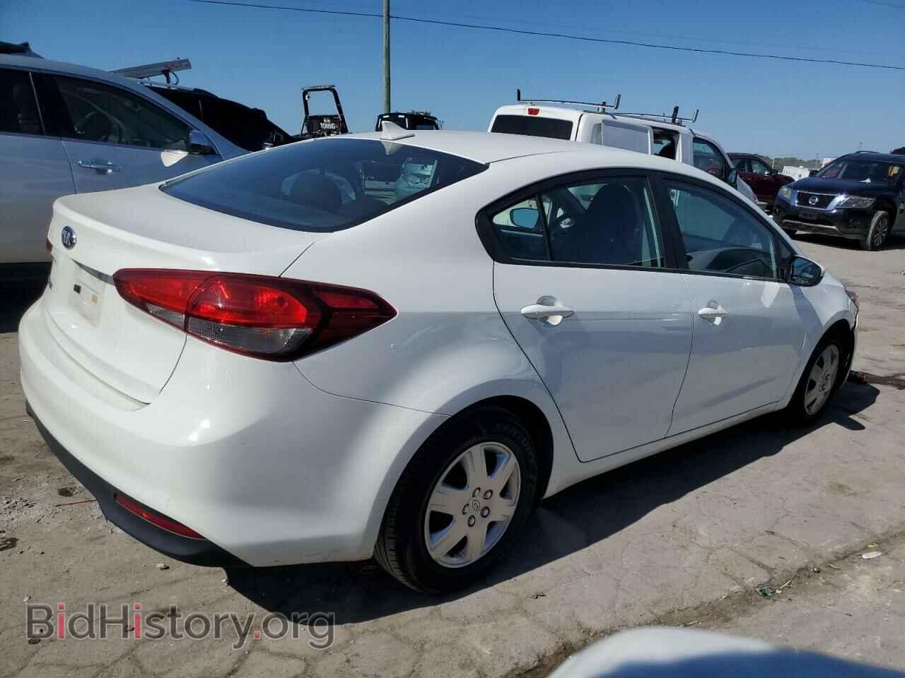 2017 KIA FORTE - VIN: 3KPFK4A73HE065533 - Фото 3