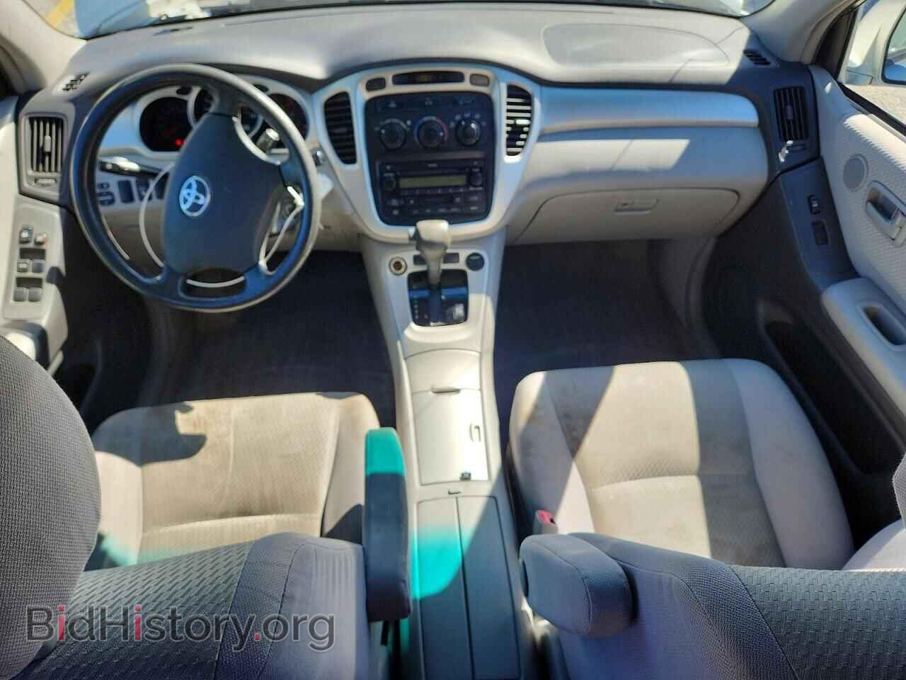 2005 TOYOTA HIGHLANDER - VIN: JTEEP21A450077672 - Фото 8