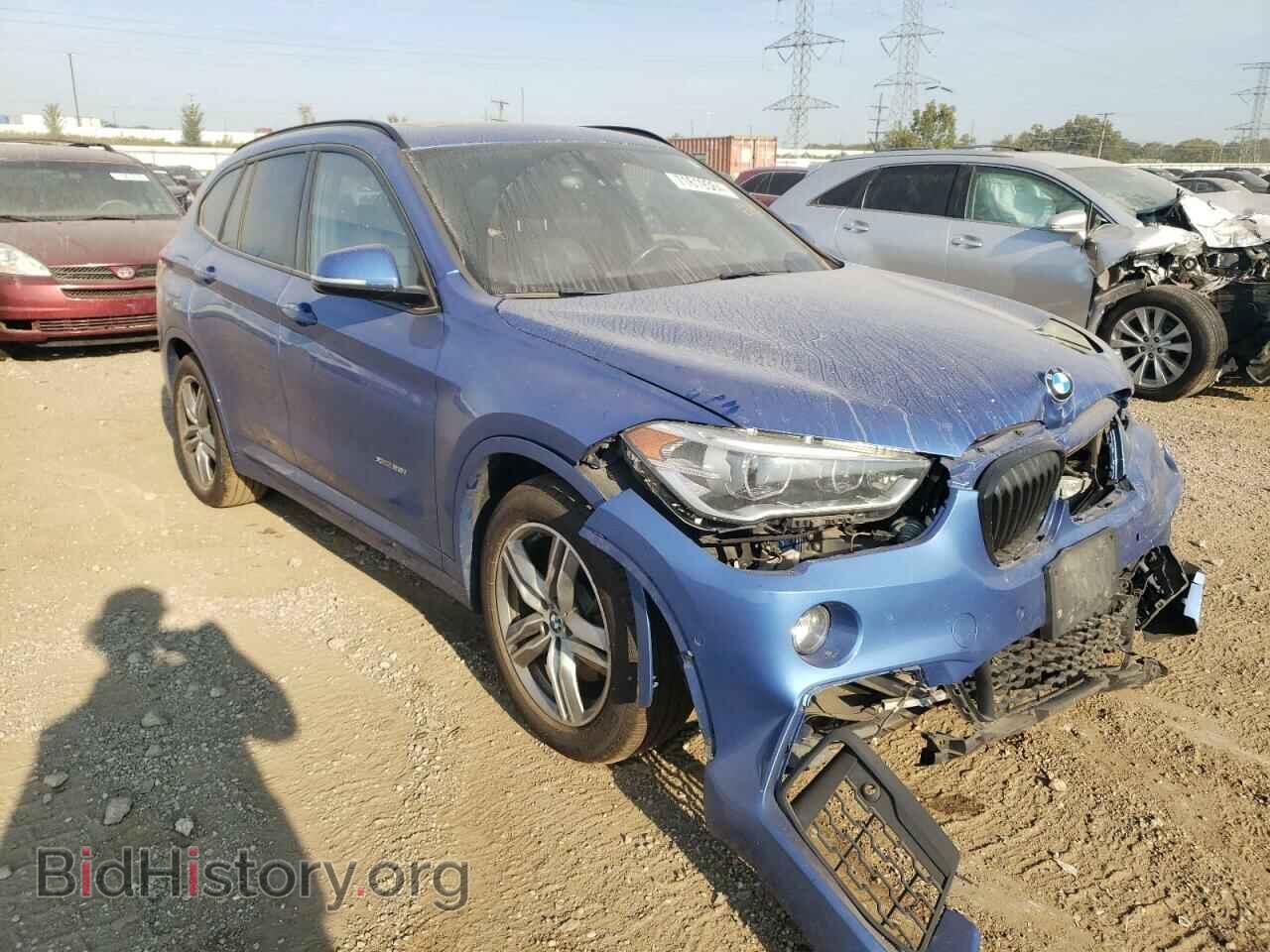 2017 BMW X1 - VIN: WBXHT3C35H5F84580 - Фото 4