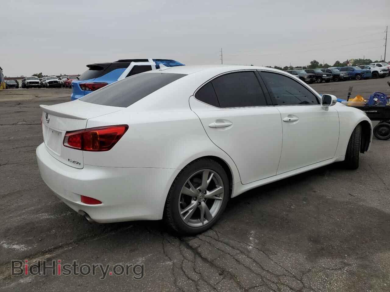 2010 LEXUS IS - VIN: JTHBF5C22A2097031 - Photo 3