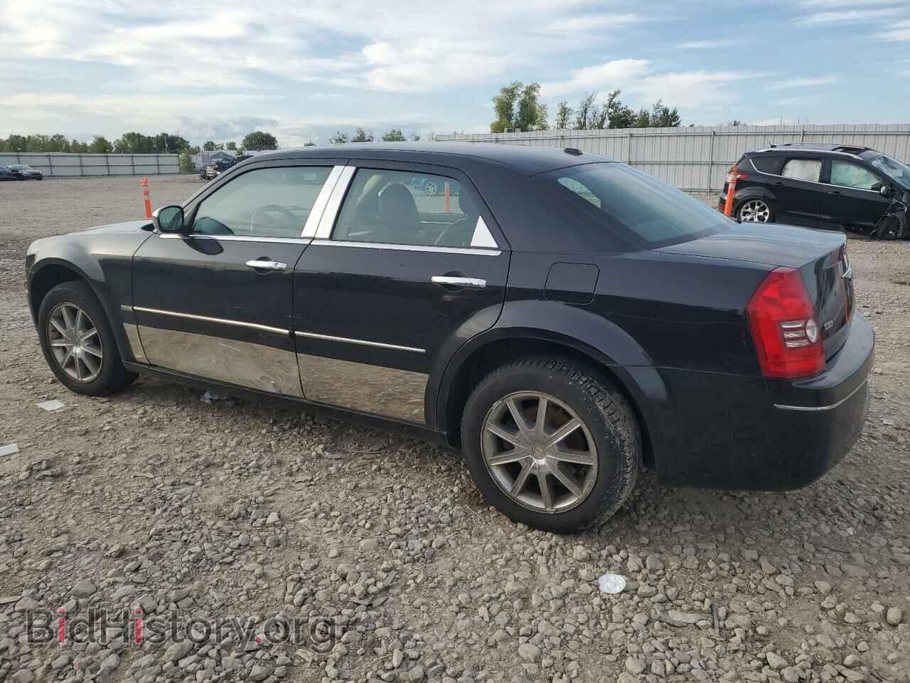 2010 CHRYSLER 300 - VIN: 2C3CK5CV7AH146103 - Фото 2