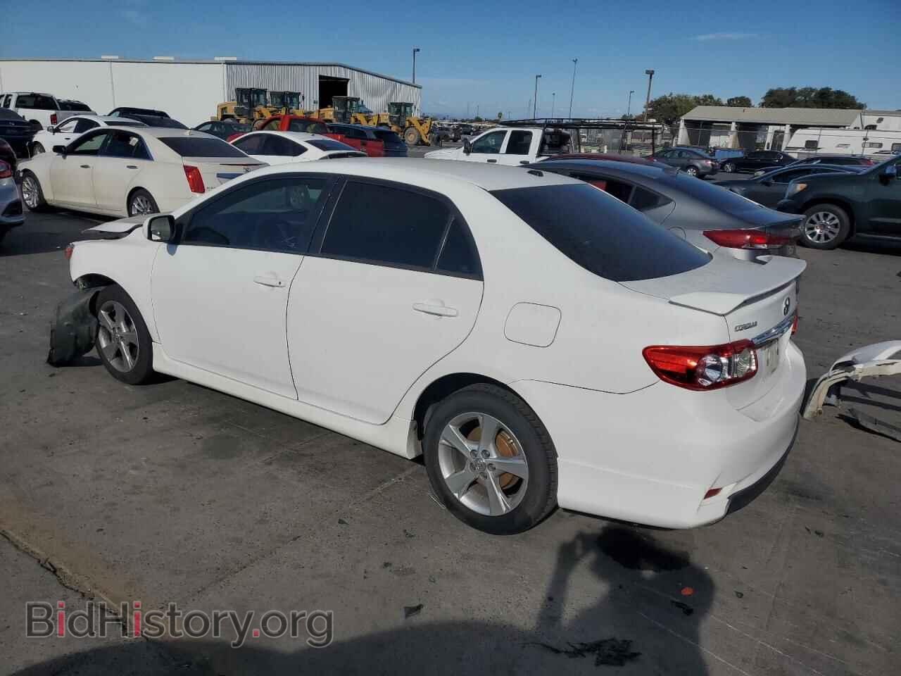 2011 TOYOTA COROLLA - VIN: 2T1BU4EE5BC633675 - Фото 2
