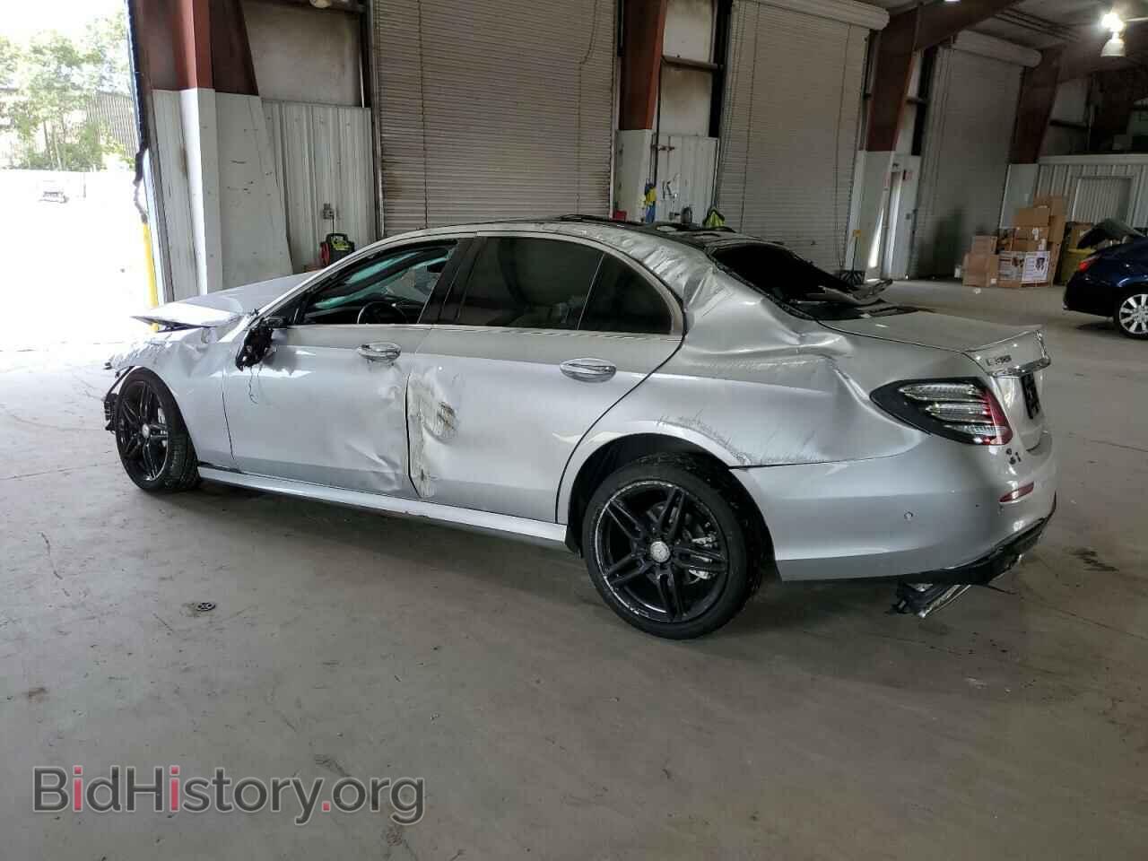 2017 MERCEDES-BENZ E-CLASS - VIN: WDDZF4KB8HA046716 - Фото 2
