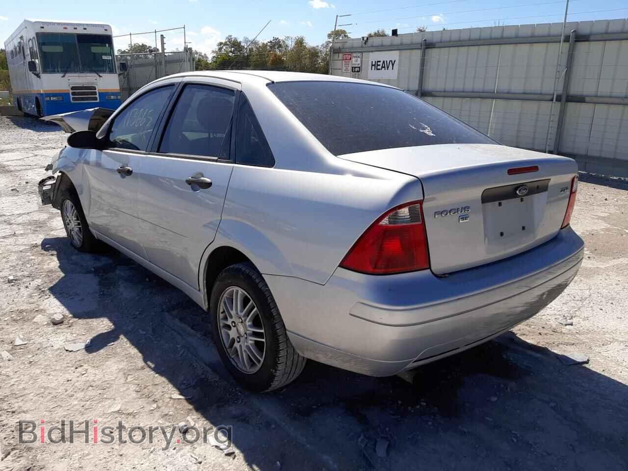 2005 FORD FOCUS - VIN: 1FAFP34N05W237787 - Фото 3