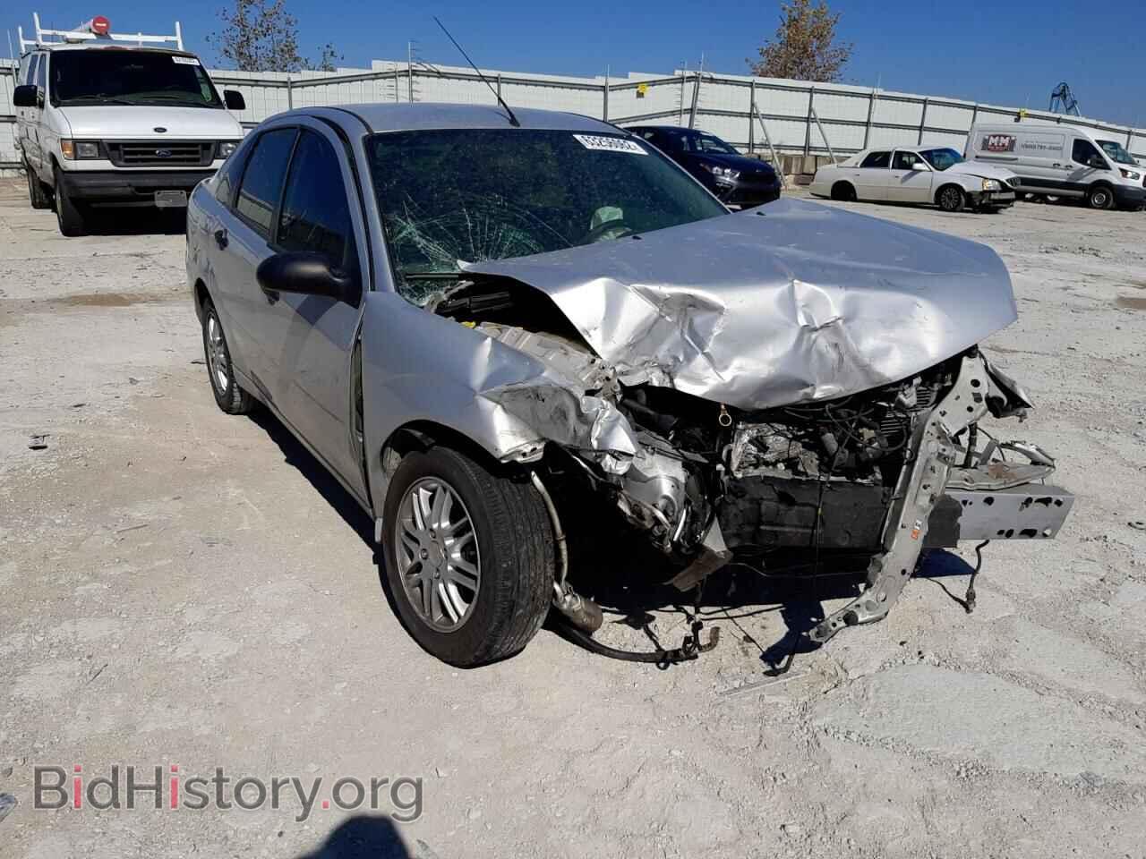 2005 FORD FOCUS - VIN: 1FAFP34N05W237787 - Фото 9