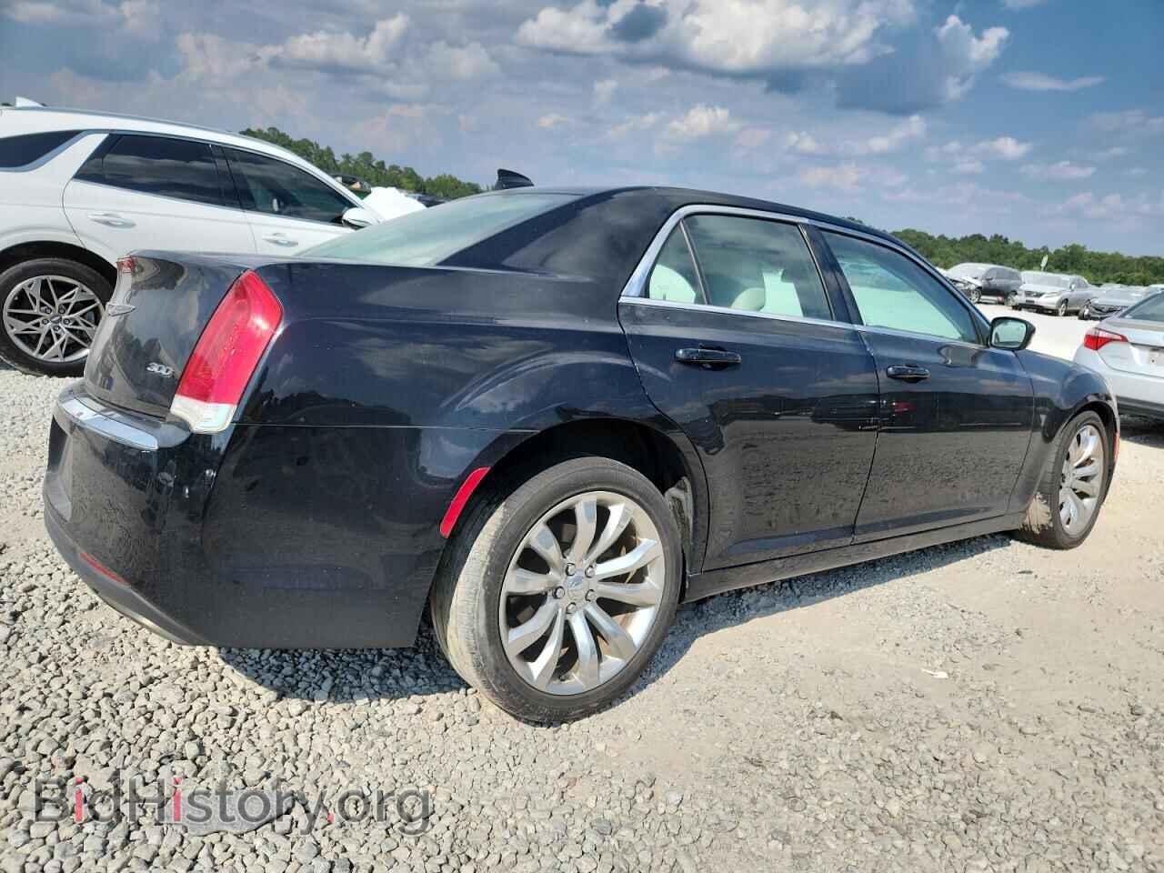 2016 CHRYSLER 300 - VIN: 2C3CCAAG2GH343859 - Фото 3