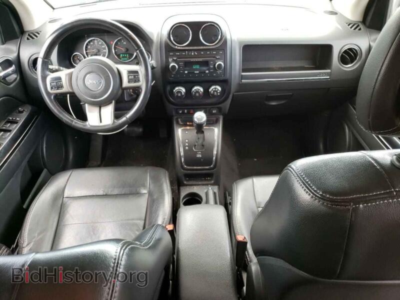 2012 Jeep COMPASS (VIN 1C4NJDCB8CD624875) — фото 8 из 13