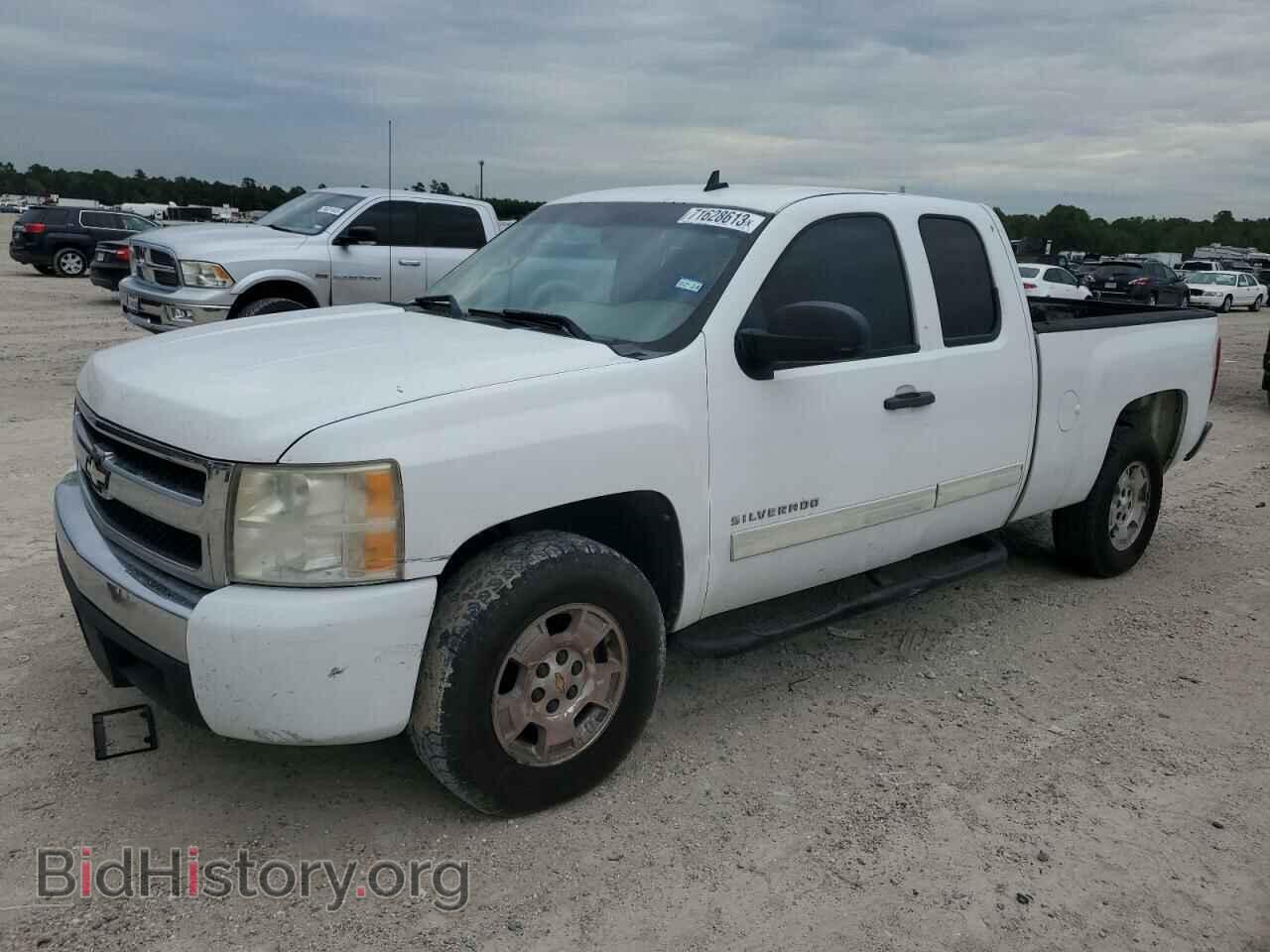 Photo 1GCRCREA2BZ373771 - CHEVROLET ALL Models 2011