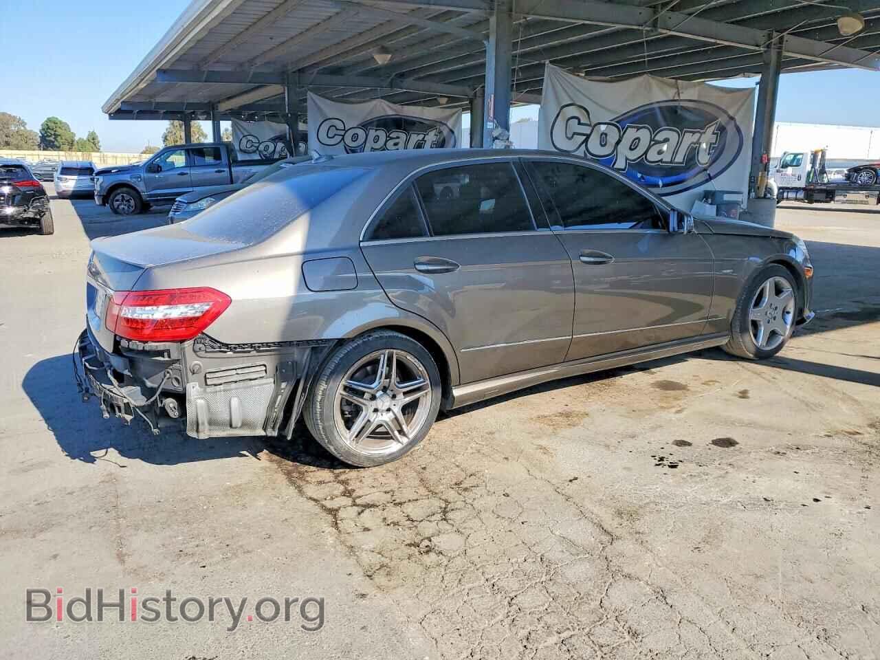 2012 Mercedes-Benz E-CLASS (VIN WDDHF5KBXCA534334) — photo 3 of 13