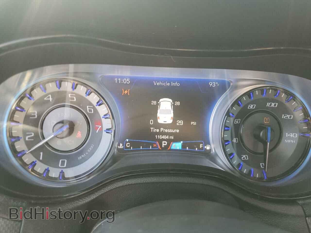 2015 CHRYSLER 300 - VIN: 2C3CCAGG7FH767429 - Фото 9